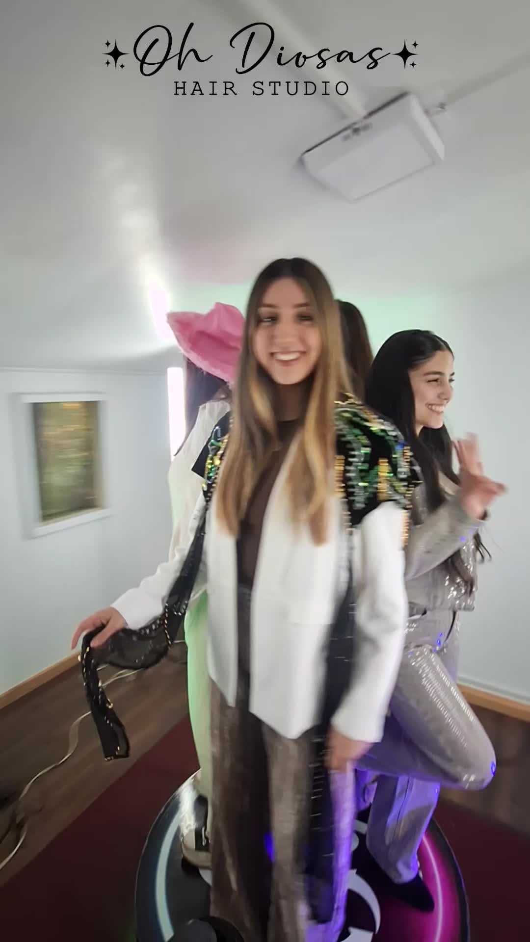 Video 360 del evento Inauguración peluquería