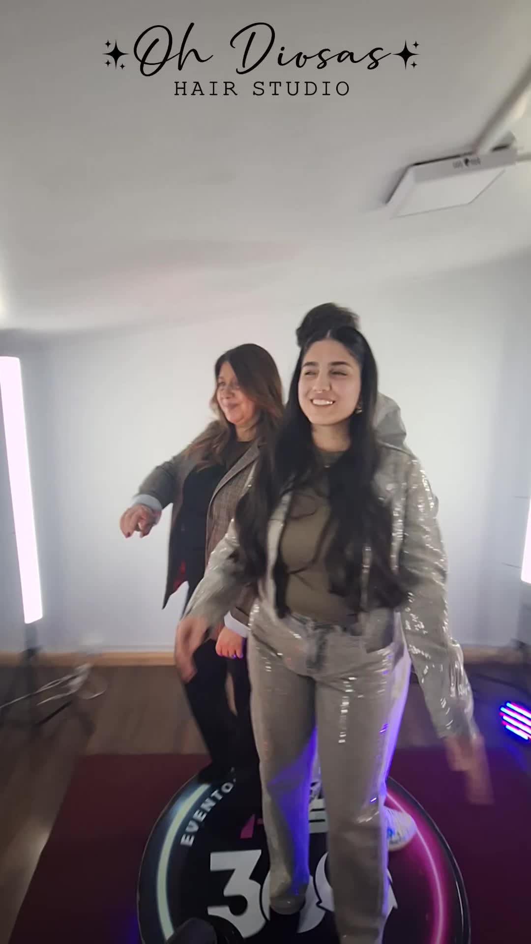 Video 360 del evento Inauguración peluquería